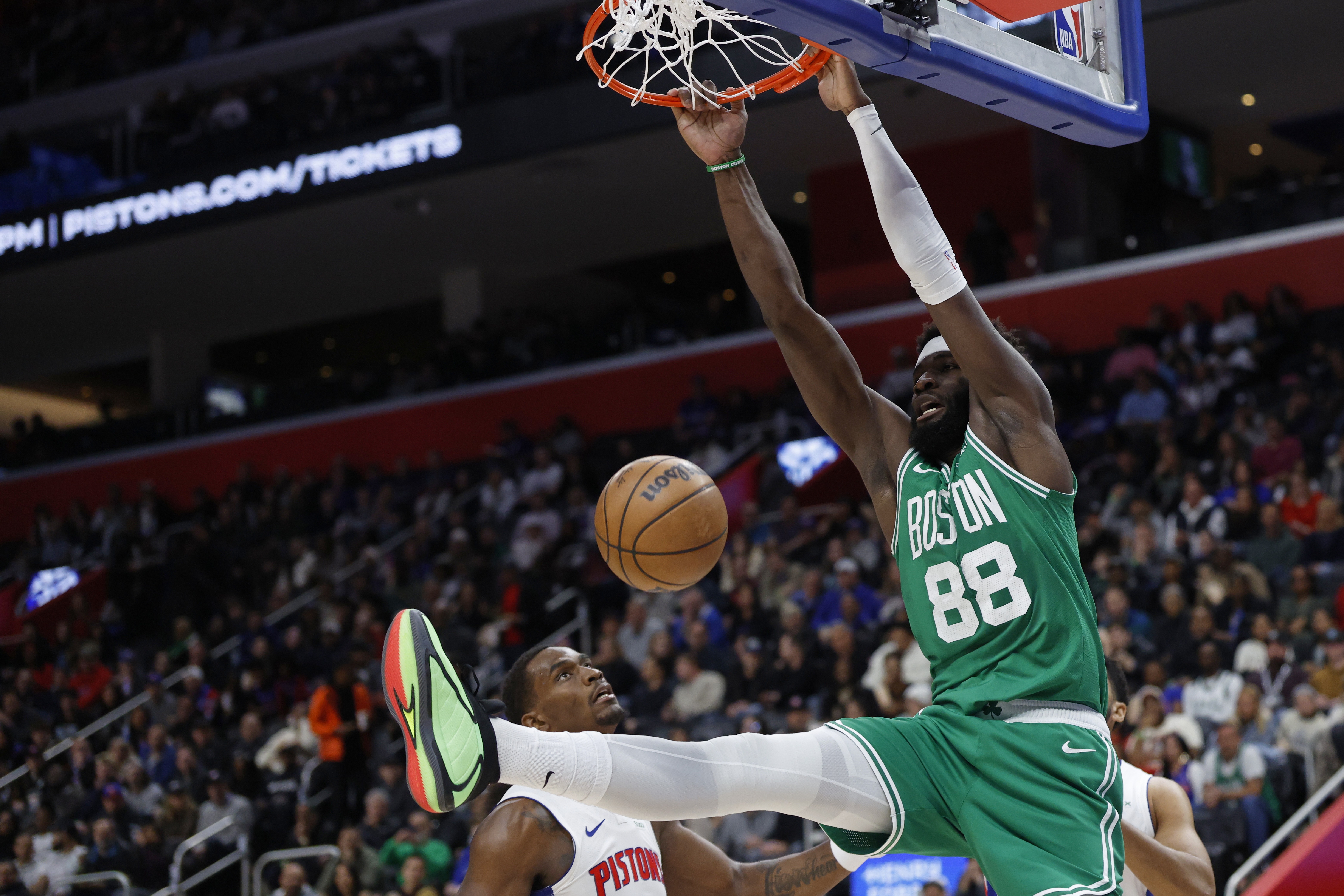 石油杯-单场5封盖！布朗：我们非常依赖科塔 他要继续保持这种状态